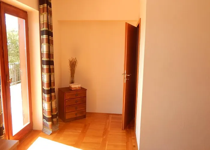 Mandic Rooms